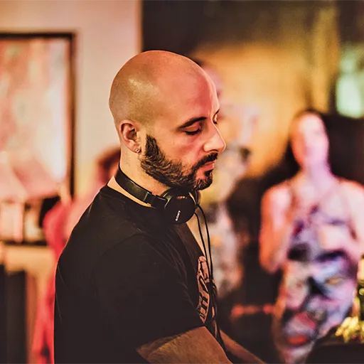 DJ Francesco